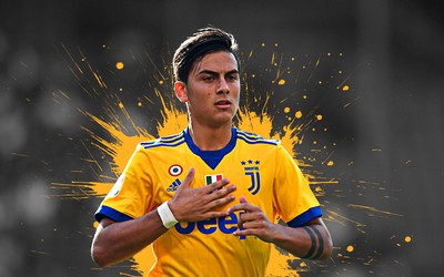 101博体育焦点-佩洛娃赛后和队友自拍